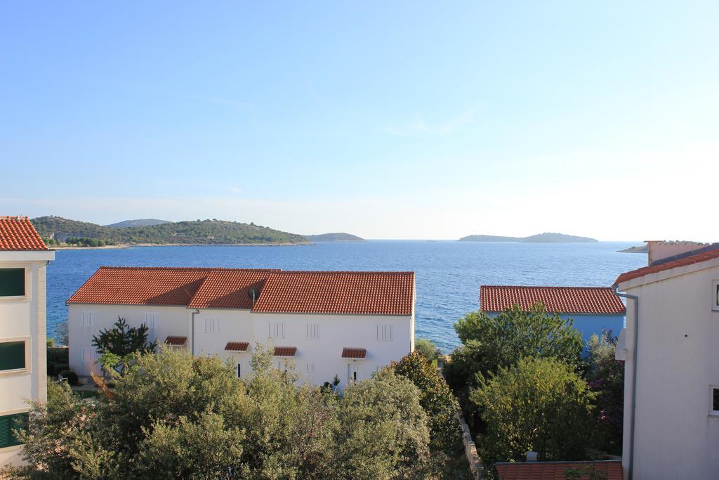 Apartments 4 Dolphins Rogoznica  Dış mekan fotoğraf