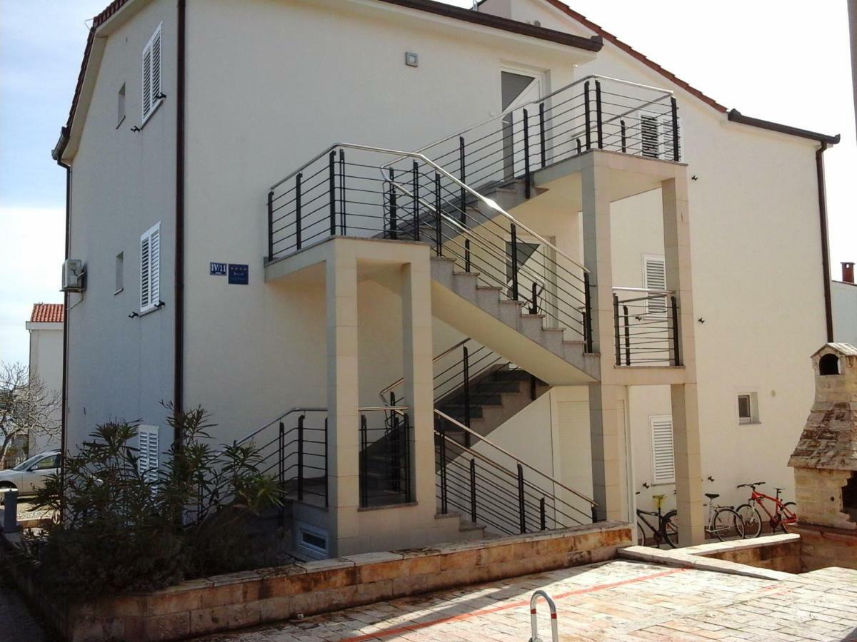 Apartments 4 Dolphins Rogoznica  Dış mekan fotoğraf